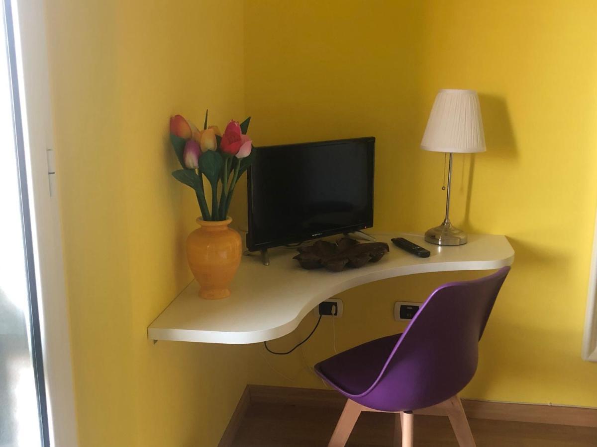 B&B La Palma San Costanzo Екстер'єр фото