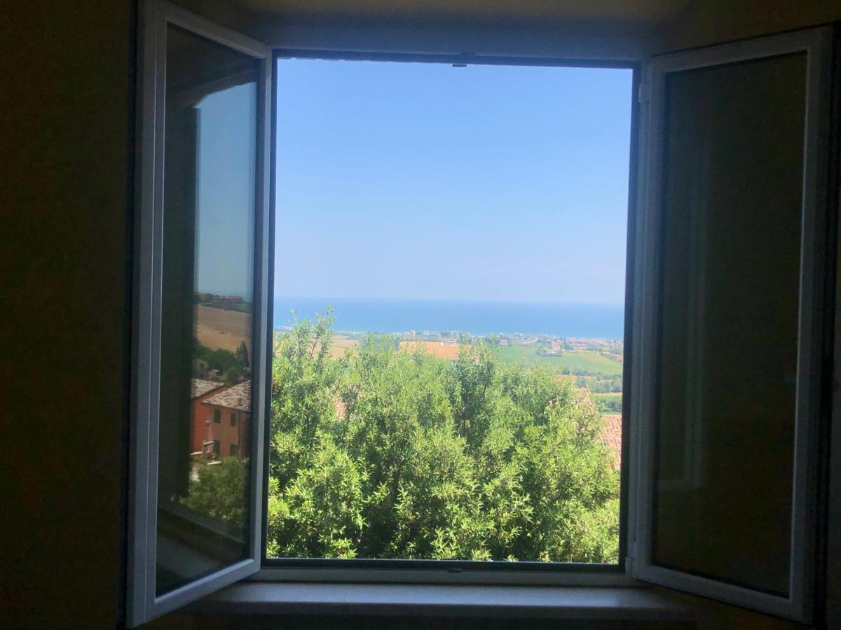 B&B La Palma San Costanzo Екстер'єр фото